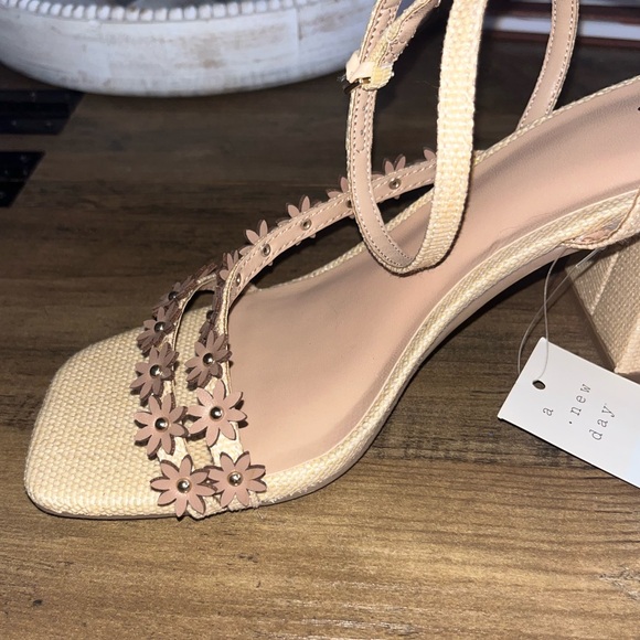 NWT target mirabel heels - Picture 6 of 8